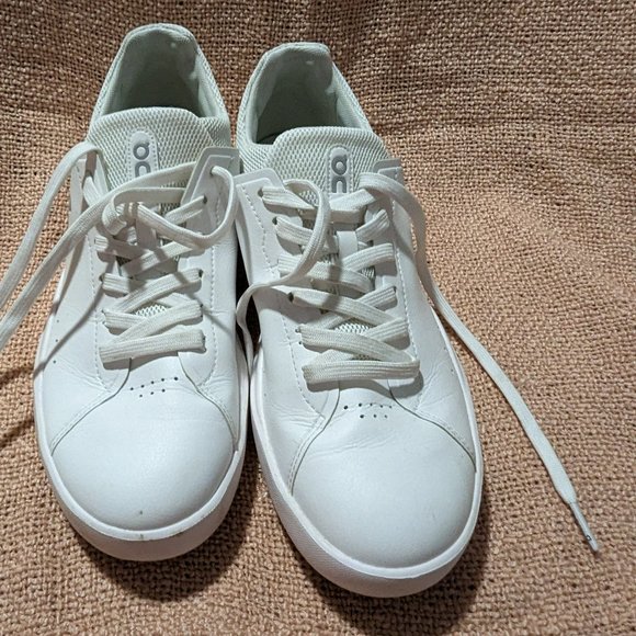 QC Shoes - QC "The Roger" tennis shoes size 9
